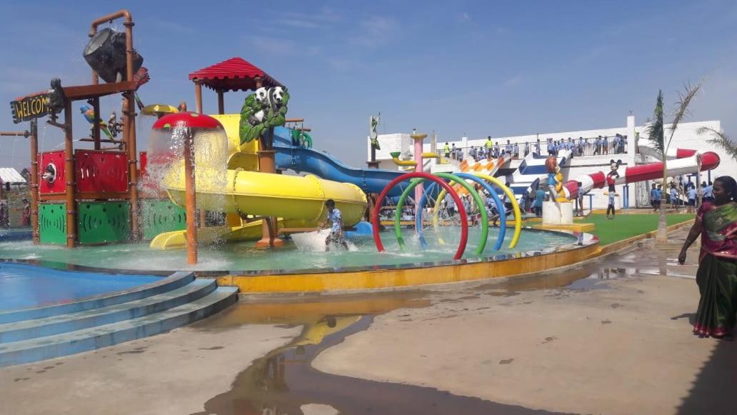 Chill Out Resort Perundurai Buitenkant foto